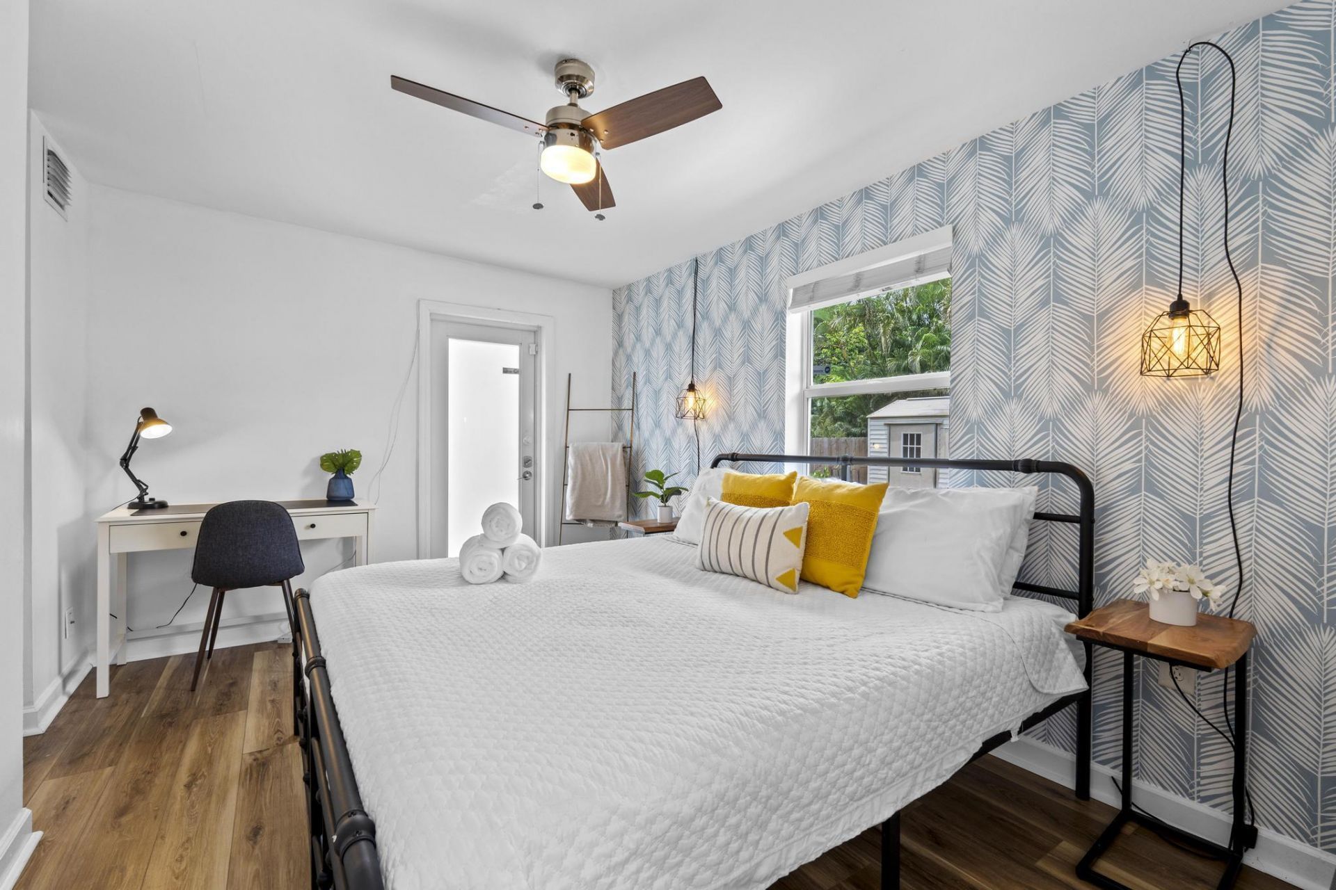 827 Nathan Hale Road, West Palm Beach, FL 33405 Photo