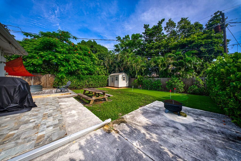 827 Nathan Hale Road, West Palm Beach, FL 33405 Photo