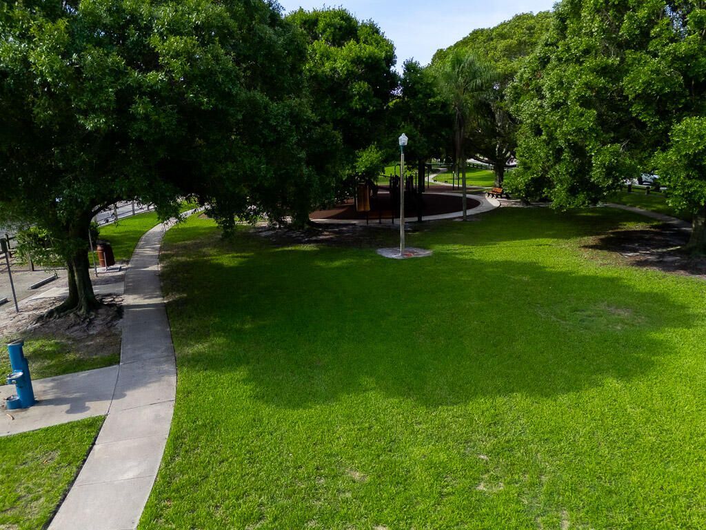 827 Nathan Hale Road, West Palm Beach, FL 33405 Photo