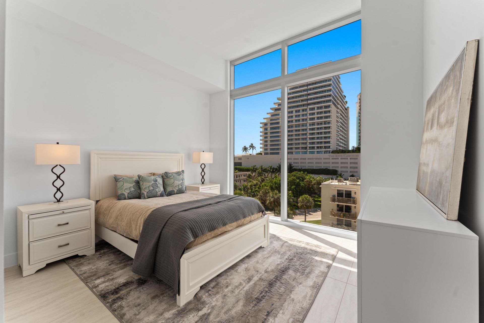 153 N Seabreeze Boulevard N, Unit 402-S, Fort Lauderdale, FL 33304 Photo
