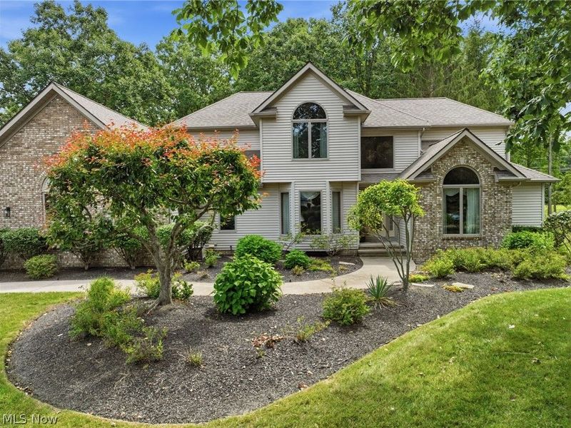 6435 Suzanne Lane, Solon, OH 44139 Photo 1