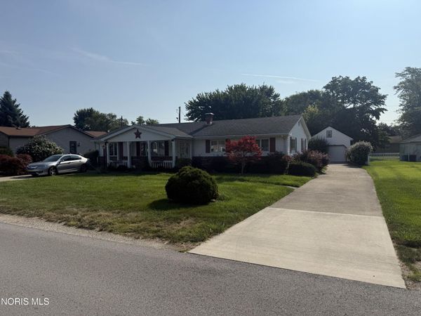 24 N Goodyear Street , Oregon, OH 43616