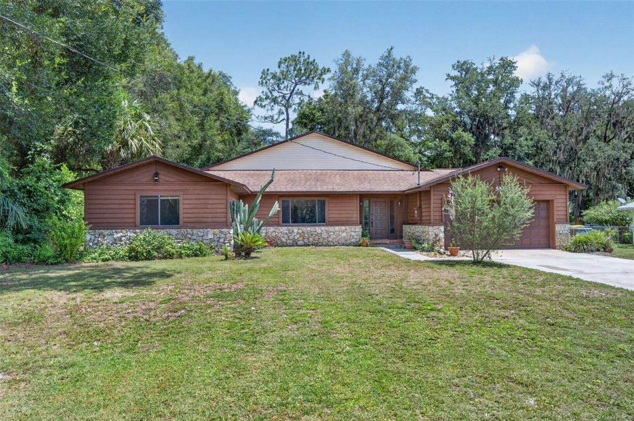 551 Rylane Street, De Leon Springs, FL 32130 Photo