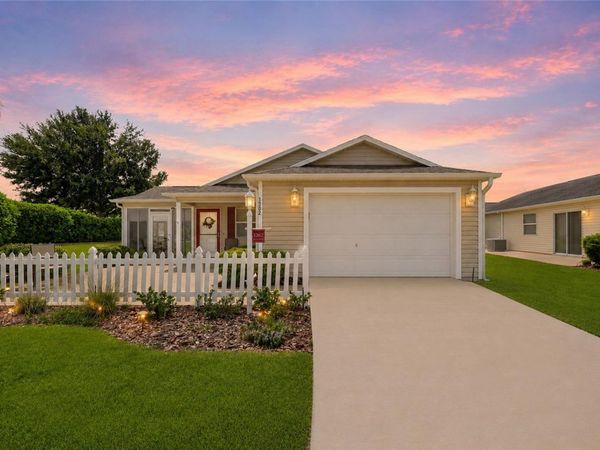 1362 VIOLA COURT , THE VILLAGES, FL 32163
