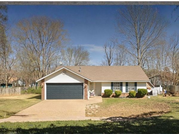1362 Flint Avenue , Fayetteville, AR 72704