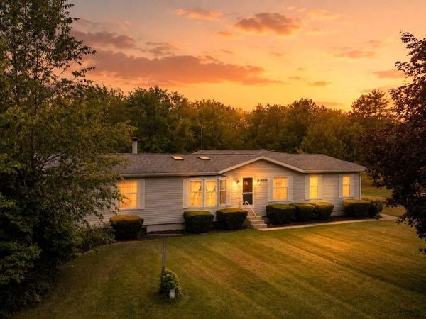 5043 N Adrian , Adrian, MI 49221