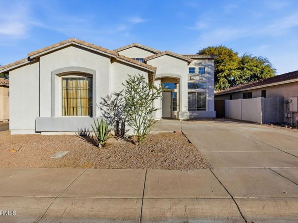 220 W BEECHNUT Place, Chandler, AZ 85248