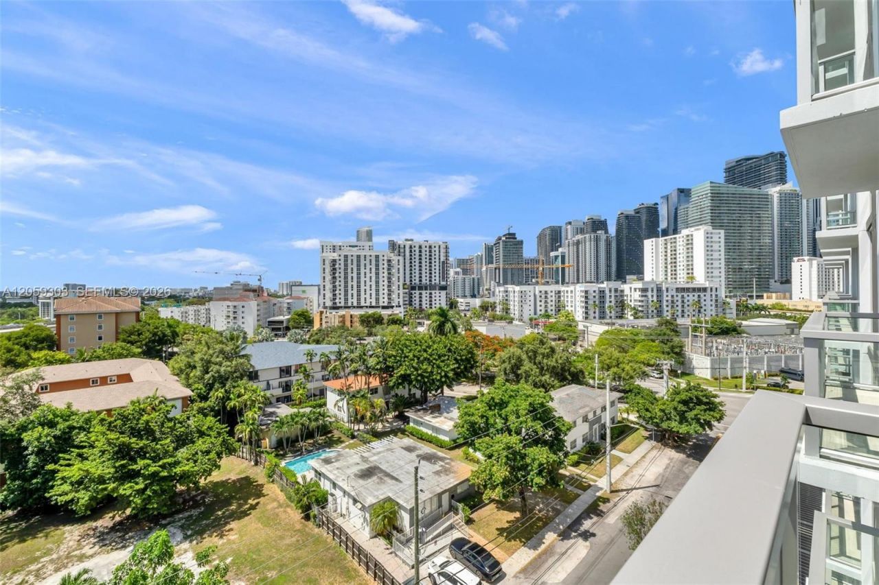 1611 SW 2nd Ave , Unit 713, Miami, FL 33129 Photo