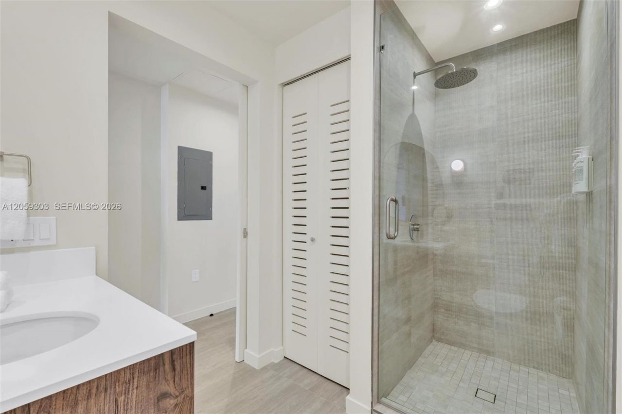 1611 SW 2nd Ave , Unit 713, Miami, FL 33129 Photo