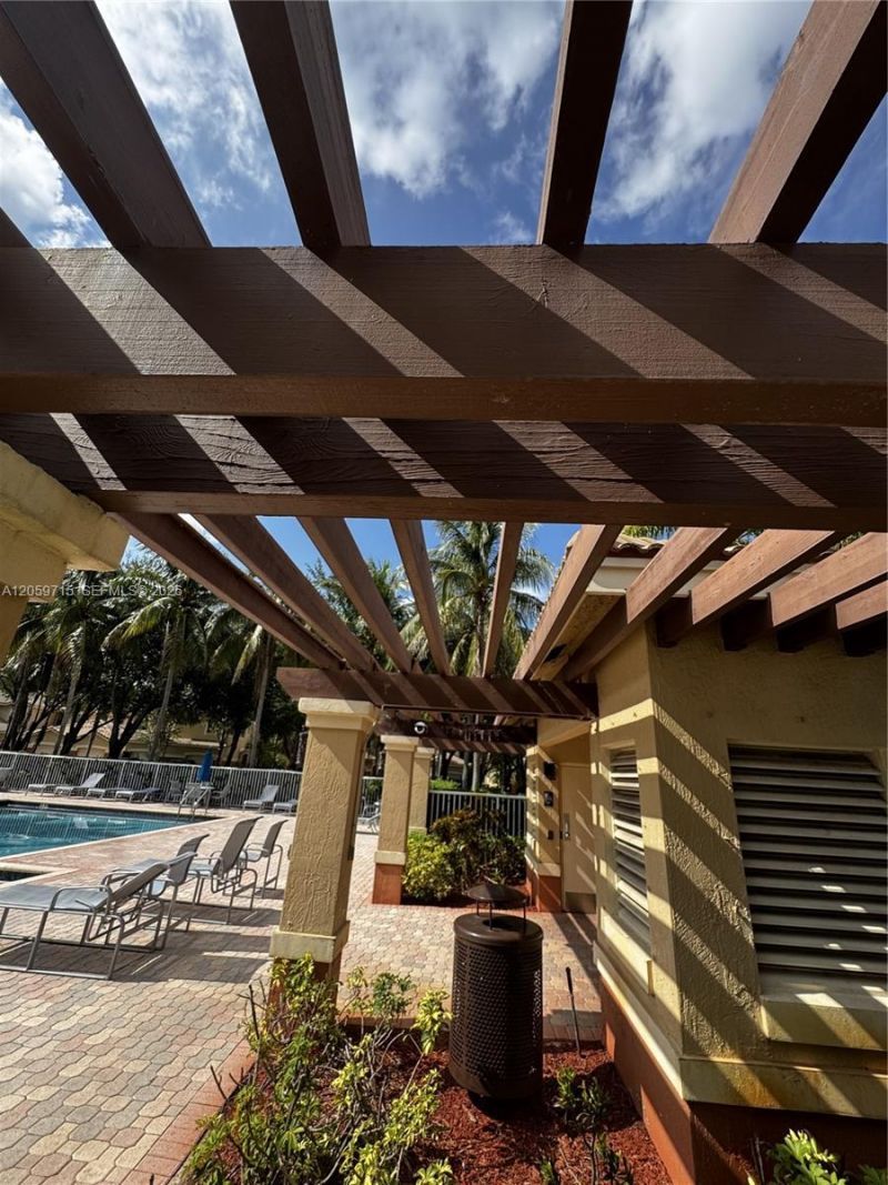 3919 Tree Top, Unit 3919, Weston, FL 33332 Photo