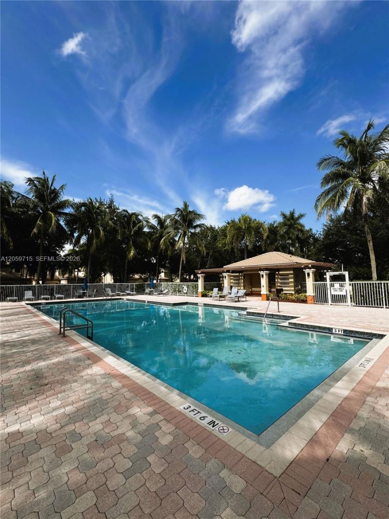 3919 Tree Top, Unit 3919, Weston, FL 33332 Photo