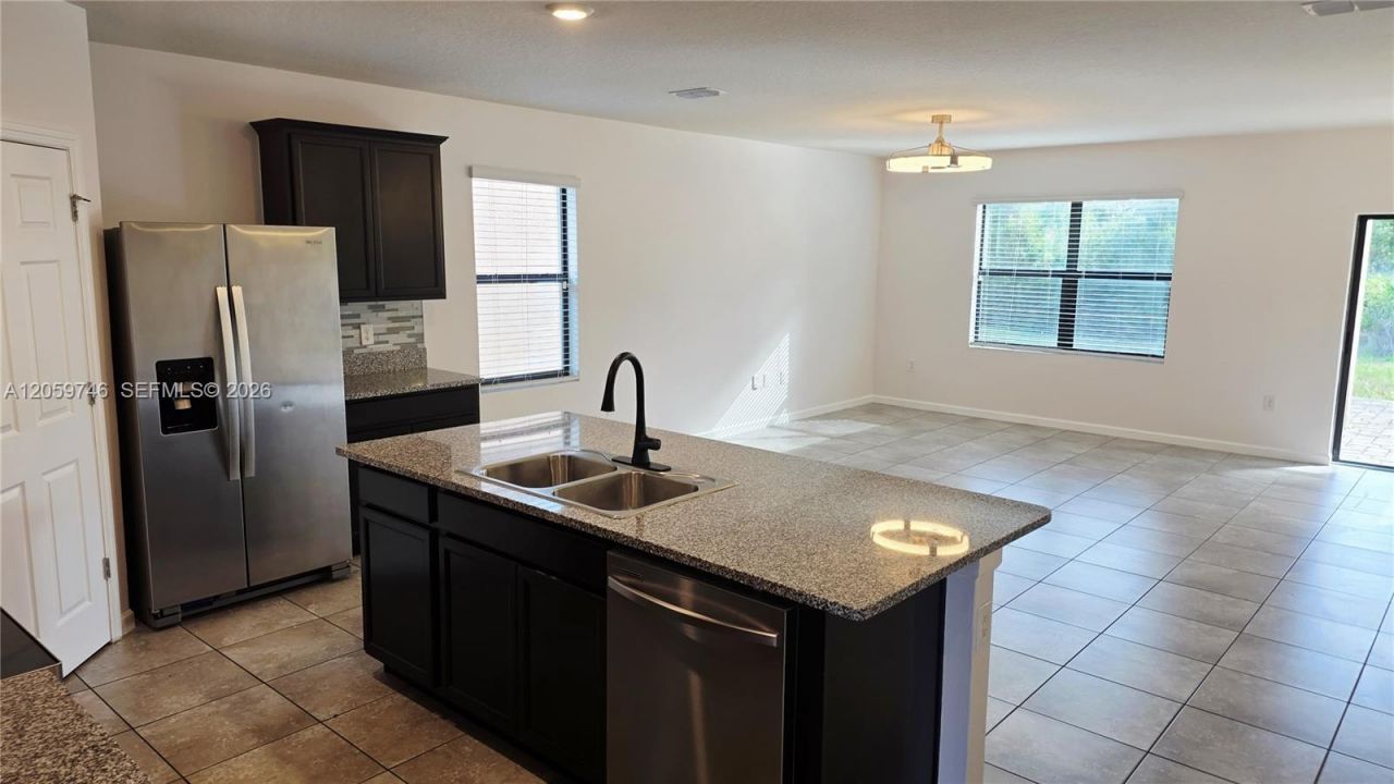 808 SE Old Country Rd , Palm Bay, FL 32909 Photo