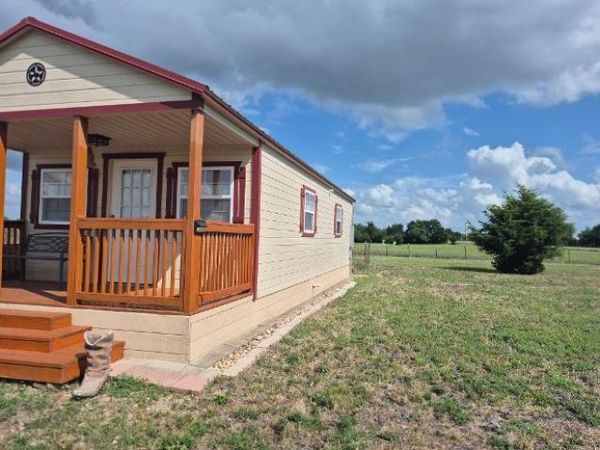 9561 Tx-50 Highway, Ladonia, TX 75449