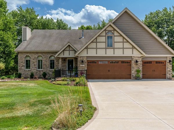 6053 Southdown Lane , Roscoe, IL 61073