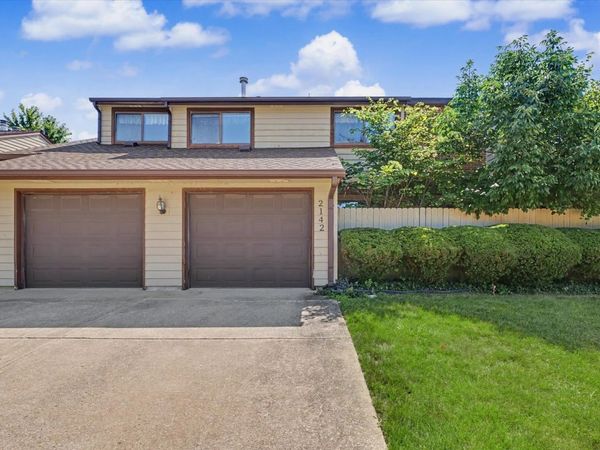 2142 Harbortown Circle , Unit 2142, Champaign, IL 61821
