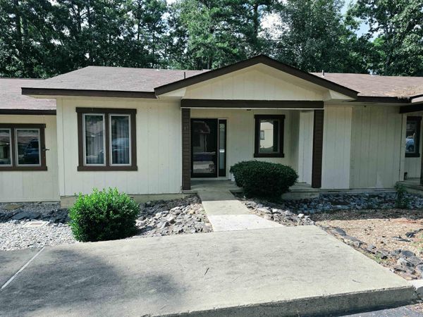 17 Lindsay Lane , Hot Springs Village, AR 71909
