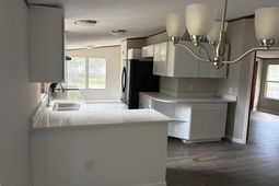 237 Woodcrest Lane photo 4
