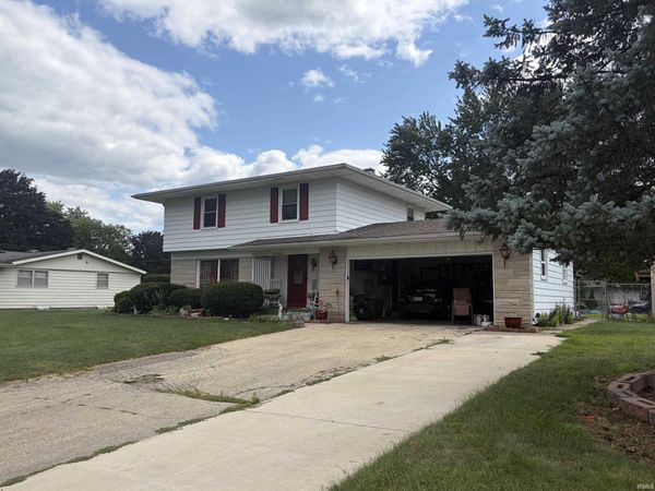 24488 Elmhurst Drive, Elkhart, IN 46517