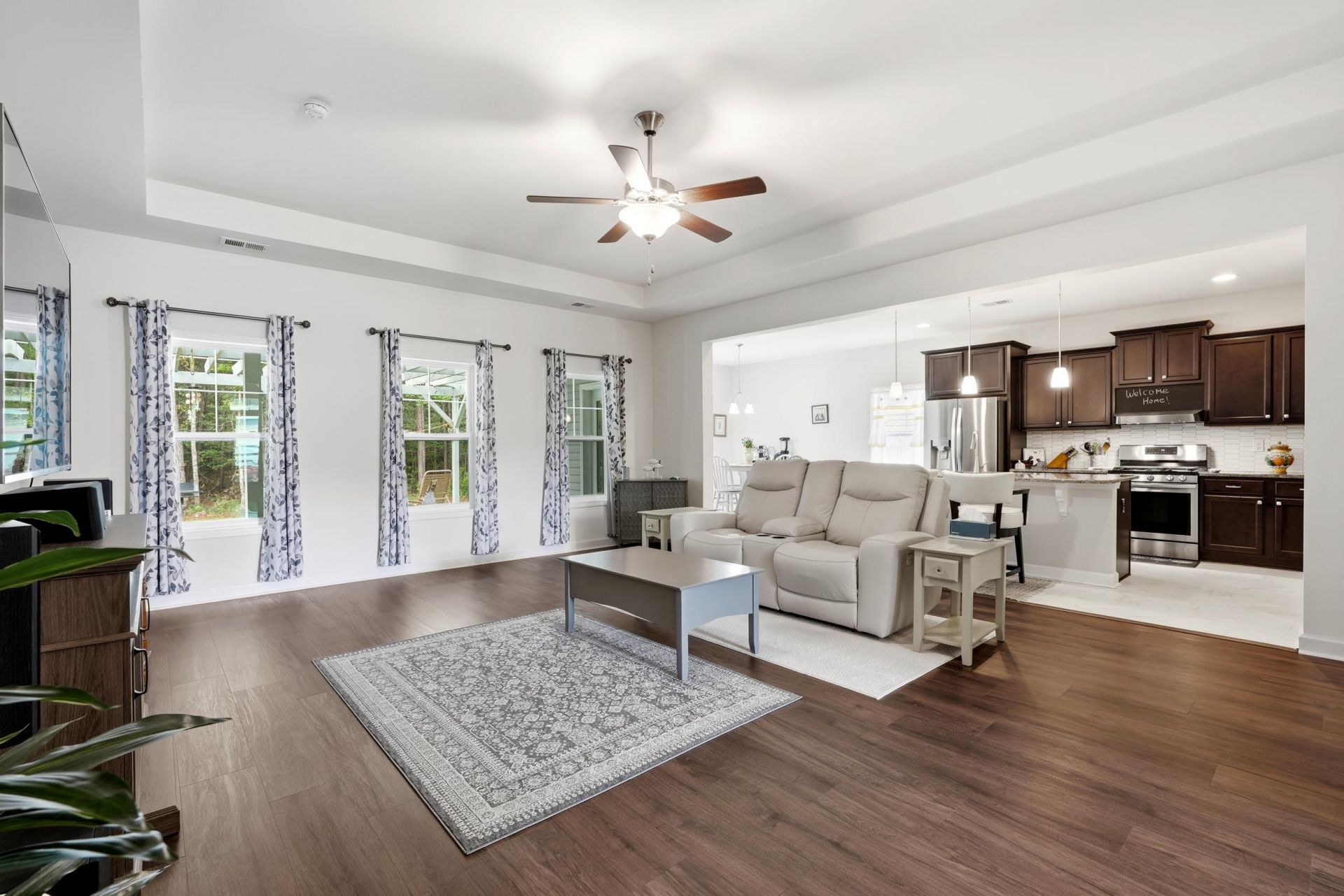 1816 Sapphire Dr.  Photo 4