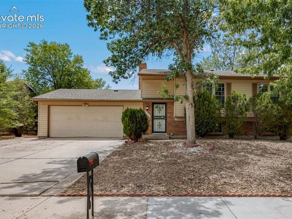 2520 E Prescott Circle, Colorado Springs, CO 80916
