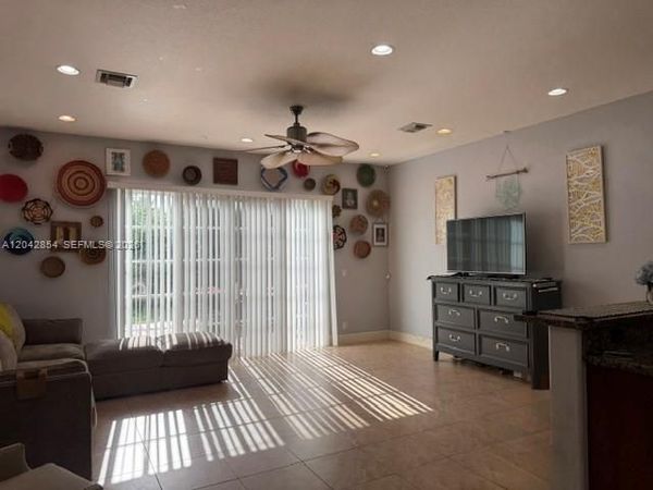 1321 NE 5th Ter , Fort Lauderdale, FL 33304