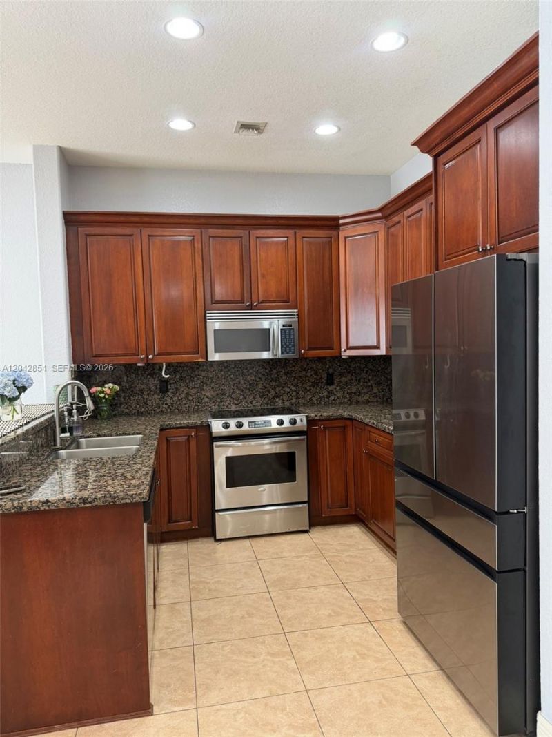 1321 NE 5th Ter , Fort Lauderdale, FL 33304 Photo