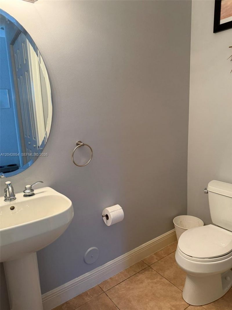 1321 NE 5th Ter , Fort Lauderdale, FL 33304 Photo
