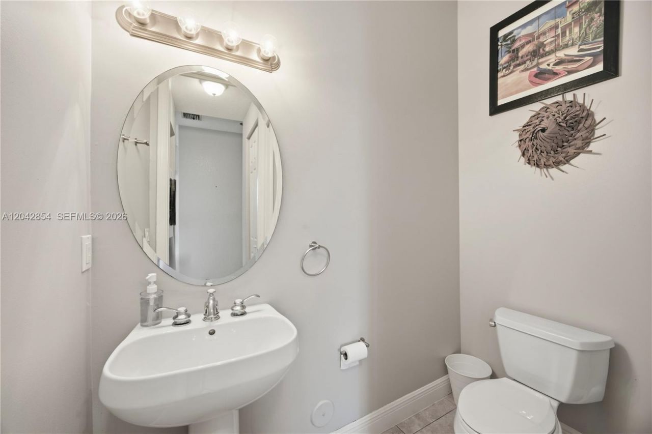 1321 NE 5th Ter, Fort Lauderdale, FL 33304 Photo