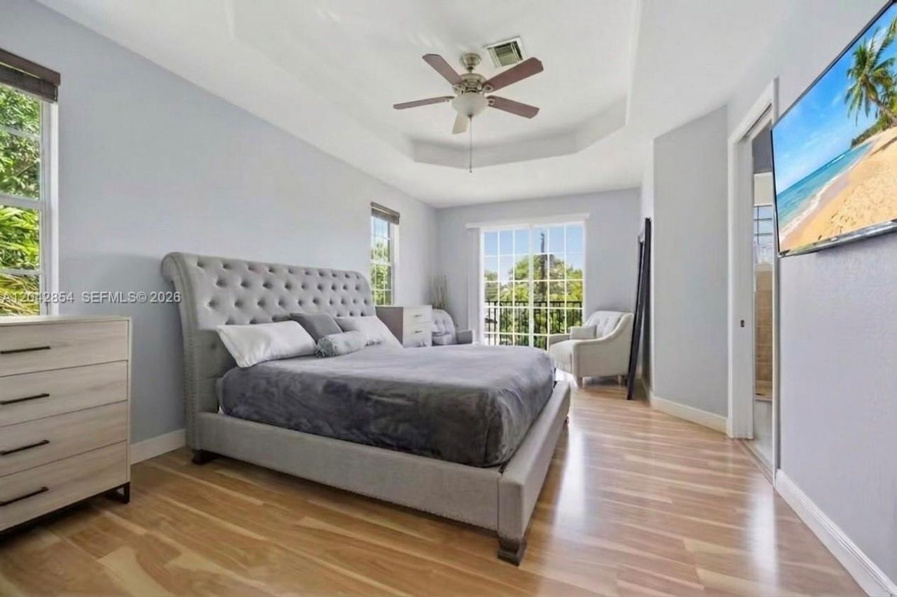 1321 NE 5th Ter, Fort Lauderdale, FL 33304 Photo