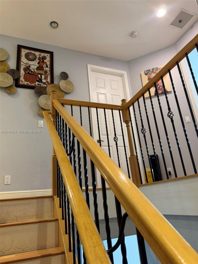 1321 NE 5th Ter , Fort Lauderdale, FL 33304 Photo