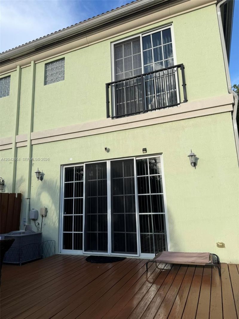 1321 NE 5th Ter , Fort Lauderdale, FL 33304 Photo