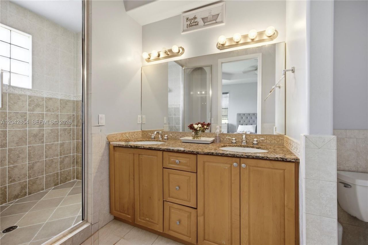 1321 NE 5th Ter, Fort Lauderdale, FL 33304 Photo
