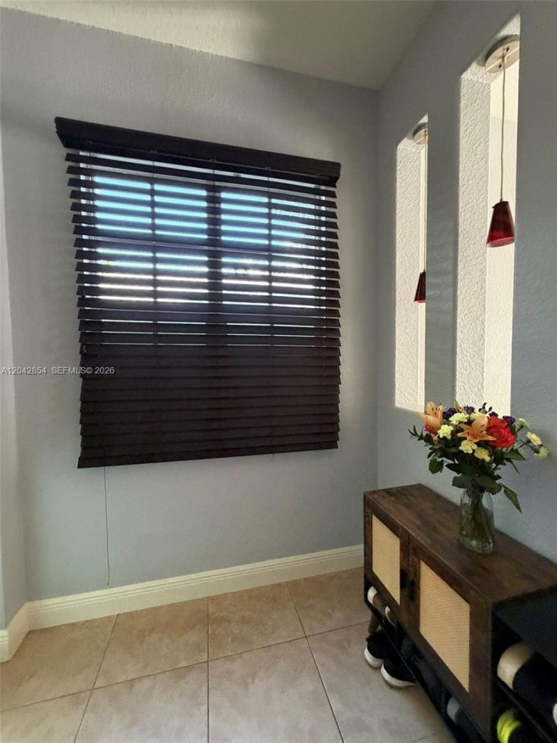 1321 NE 5th Ter , Fort Lauderdale, FL 33304 Photo