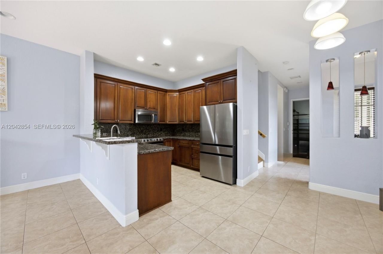 1321 NE 5th Ter, Fort Lauderdale, FL 33304 Photo