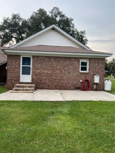 140 Brookie Street Photo 13