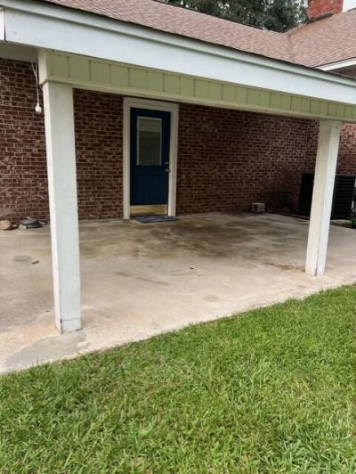 140 Brookie Street Photo 14