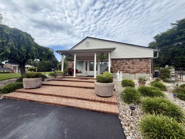 415 S Dogwood Drive, Berea, KY 40403