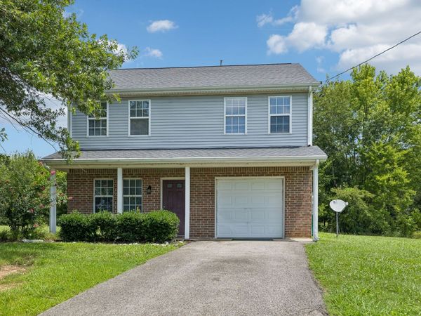 1101 Acorn Dr , Lewisburg, TN 37091