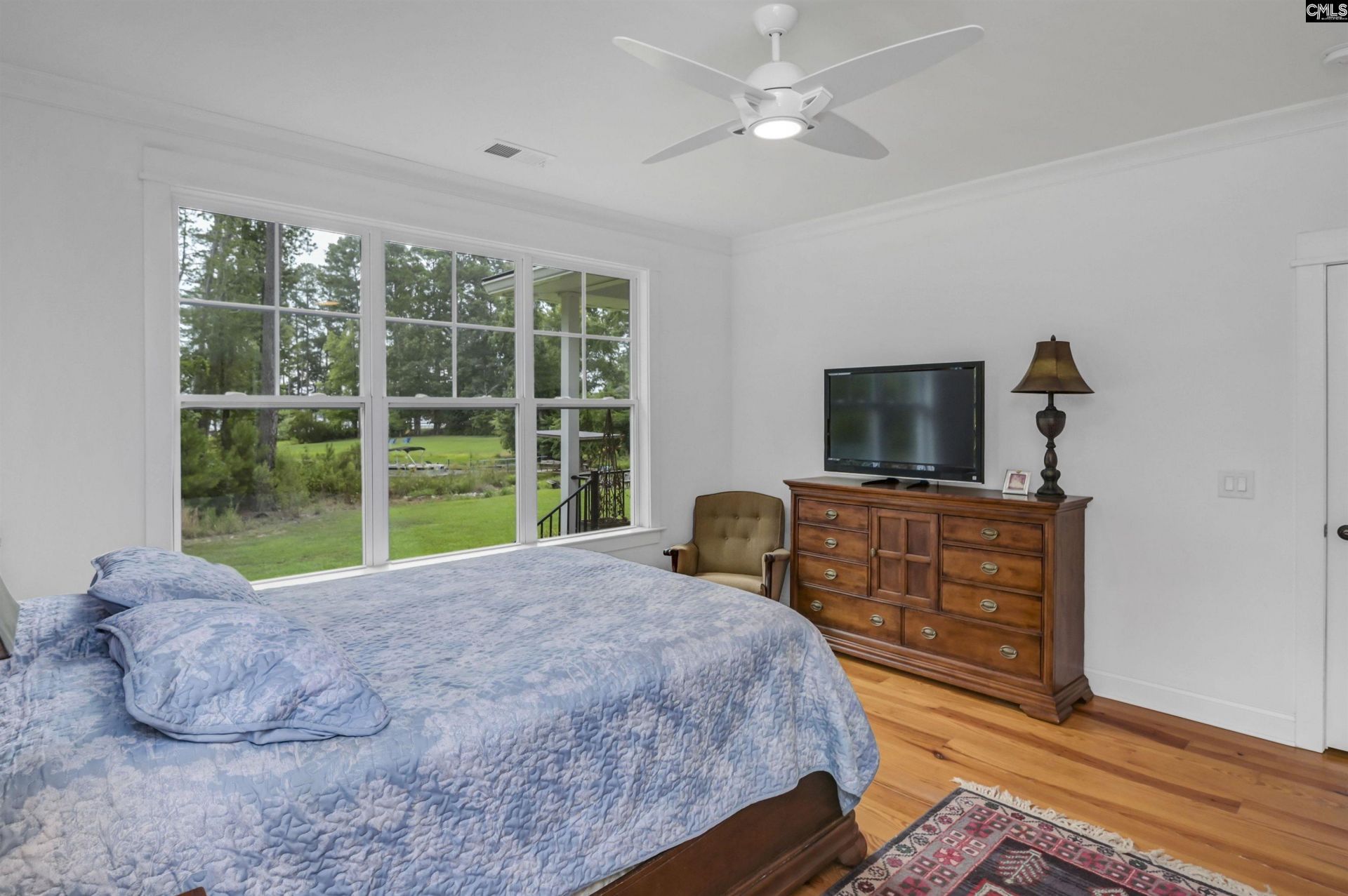 219 Hay Lee Drive  Photo 11