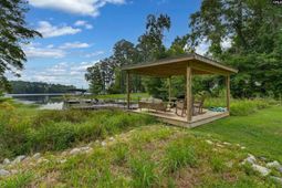 219 Hay Lee Drive  photo 4