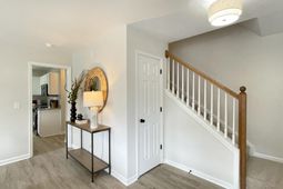 227 Glenbrooke Circle photo 4