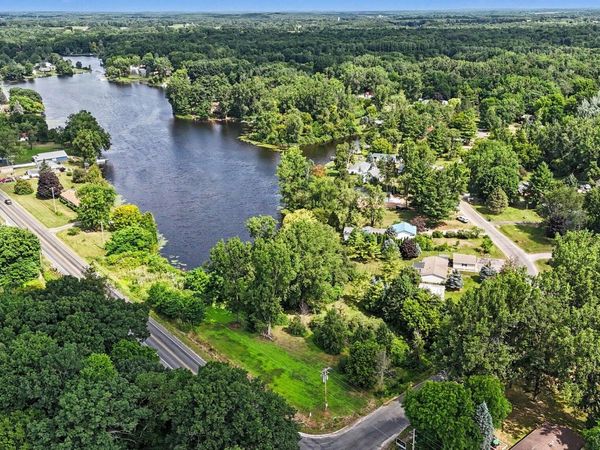 E Shore Drive, Stanton, MI 48888