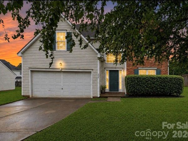 3527 Mallory Taylor Lane , Charlotte, NC 28216
