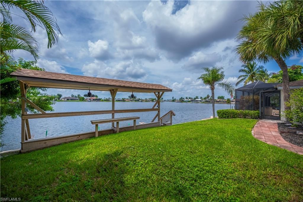 412 Cape Coral Pkwy W, Cape Coral, FL 33914 Photo
