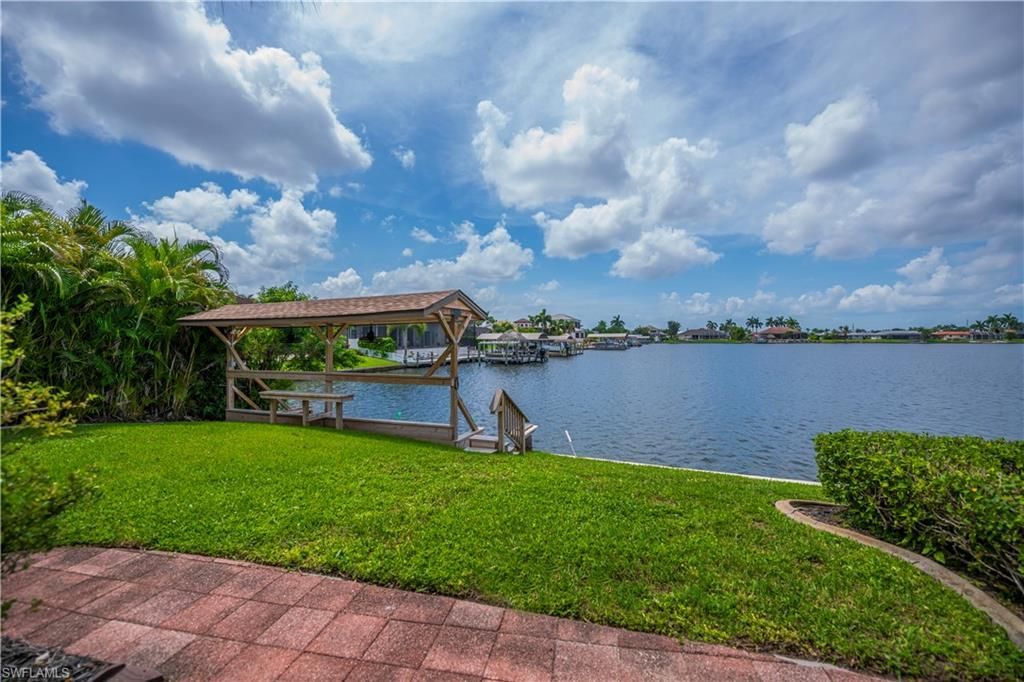 412 Cape Coral Pkwy W, Cape Coral, FL 33914 Photo