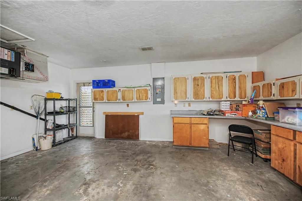 412 Cape Coral Pkwy W, Cape Coral, FL 33914 Photo