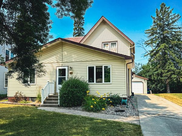 316 S Ash Street, Crookston, MN 56716