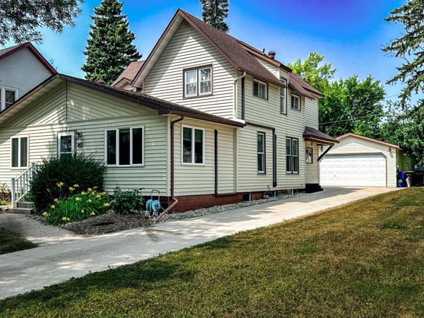 316 S Ash Street , Crookston, MN 56716