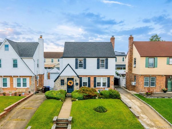 166-31 24th Road, Whitestone, NY 11357