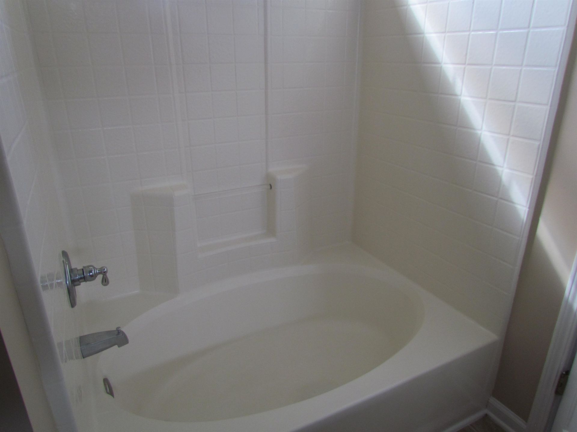 223 Whitchurch St.  Photo 10
